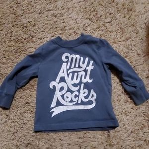 Old navy long sleeve shirt